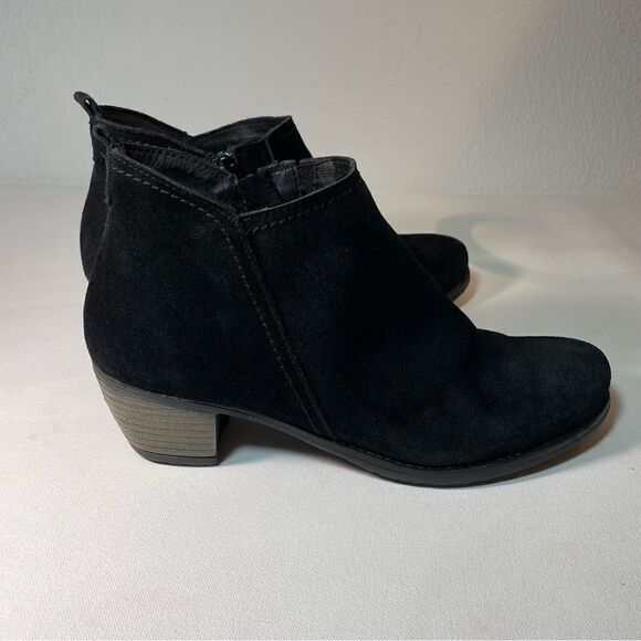 Eric Michael black suede ankle booties size 40 9.5 - Picture 12 of 12